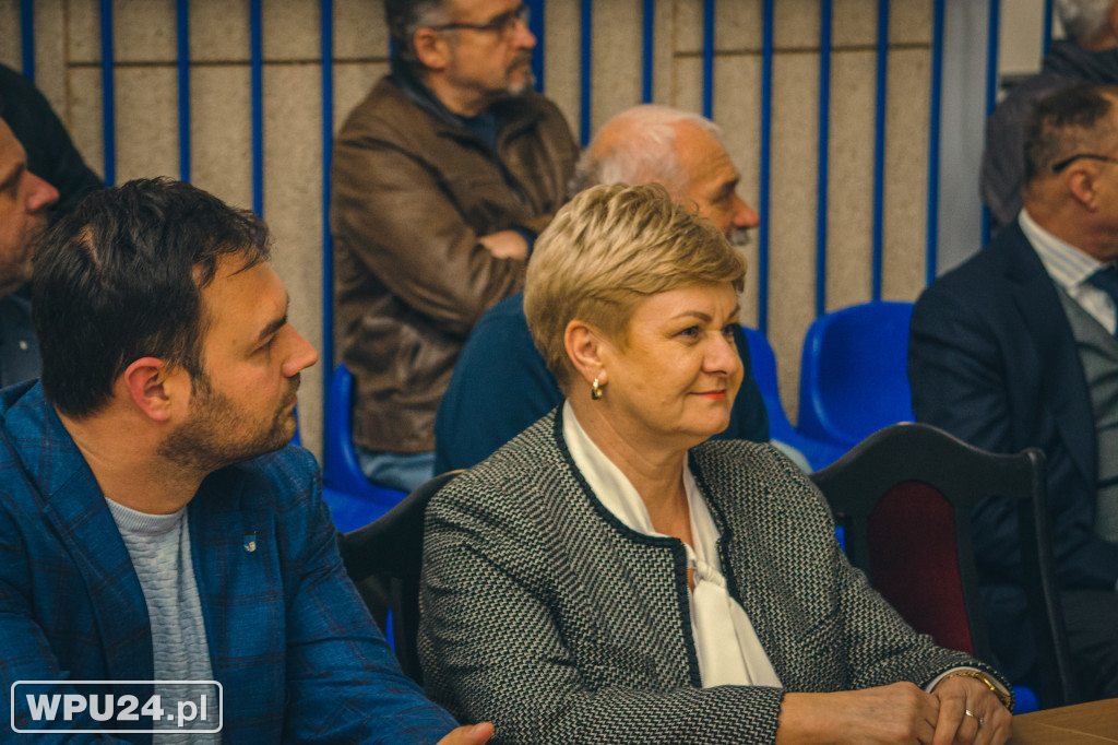 Konsultacje społeczne Kolej +