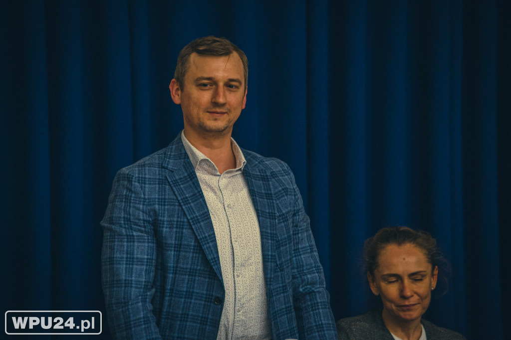 Konsultacje społeczne Kolej +