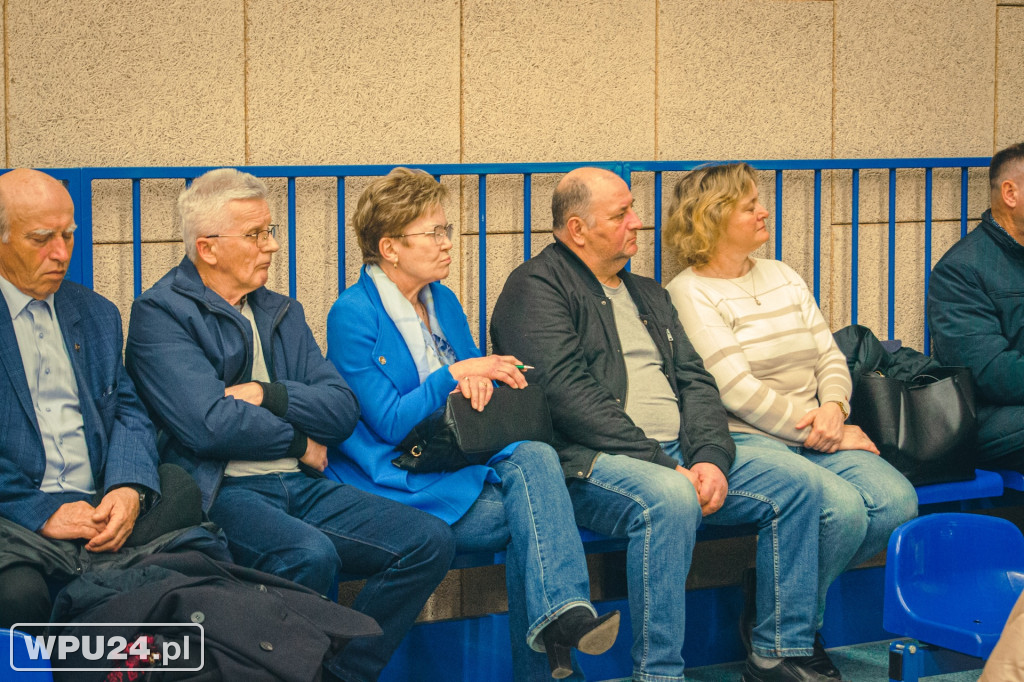 Konsultacje społeczne Kolej +