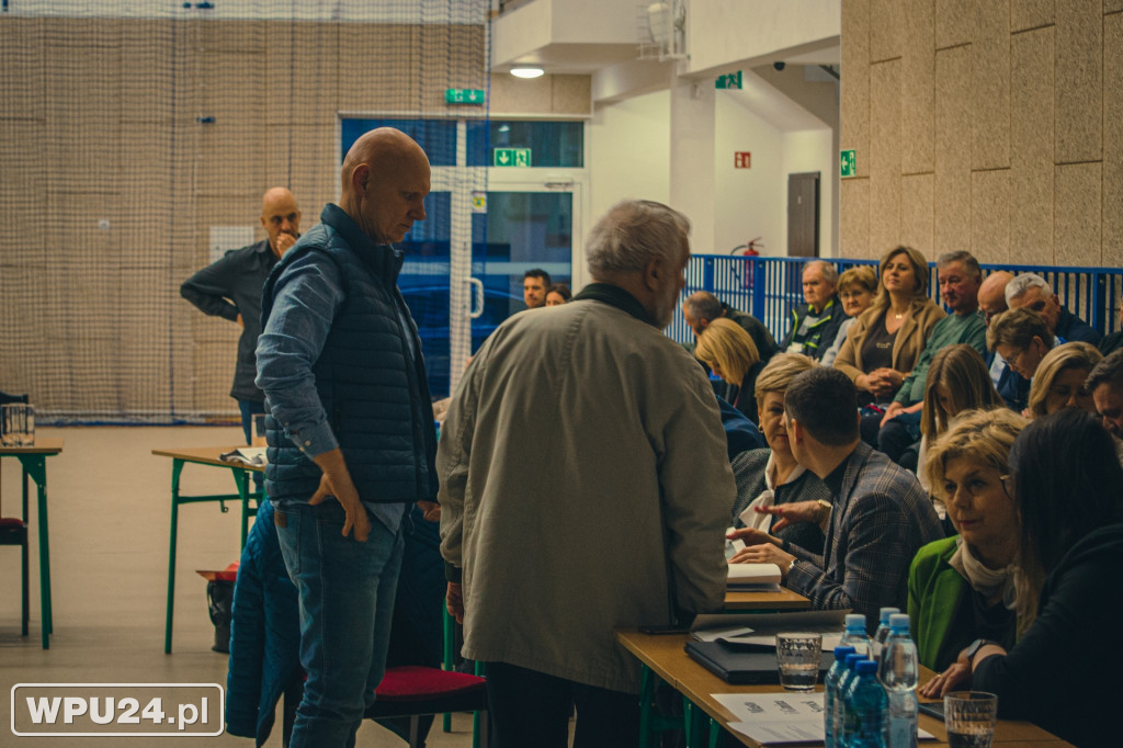 Konsultacje społeczne Kolej +