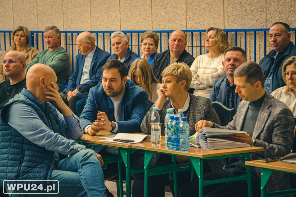 Konsultacje społeczne Kolej +