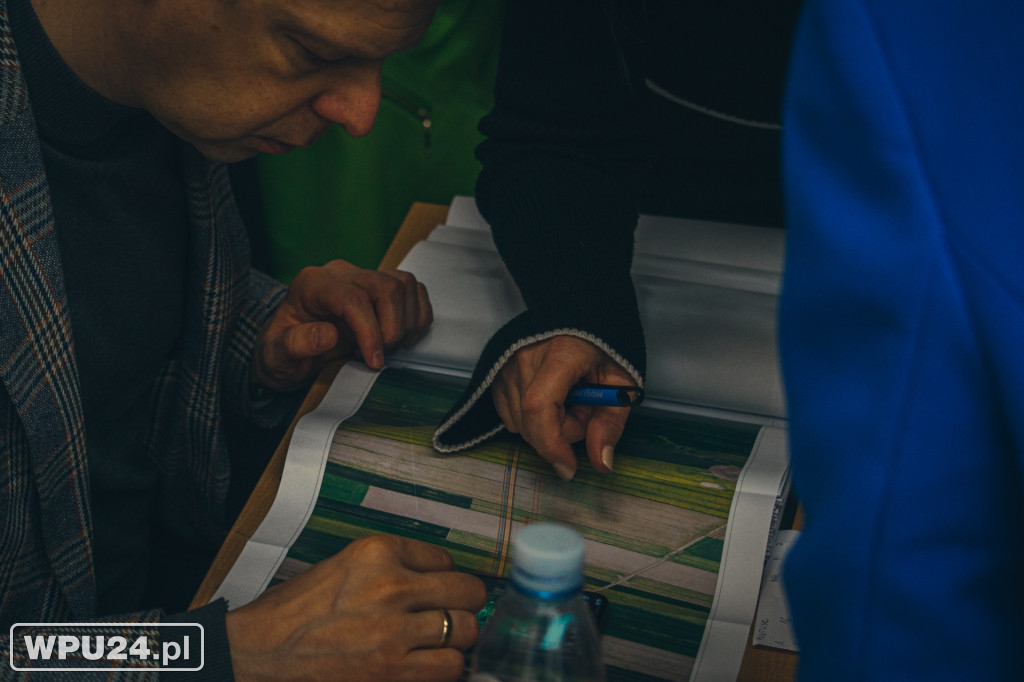 Konsultacje społeczne Kolej +