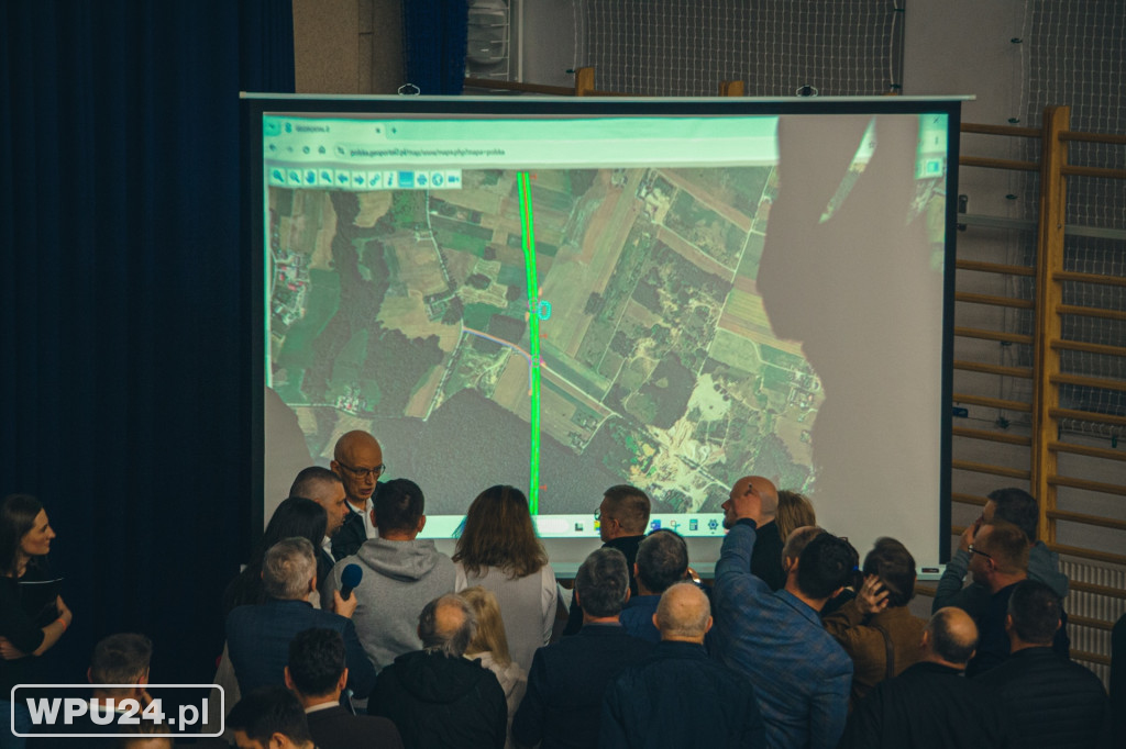 Konsultacje społeczne Kolej +