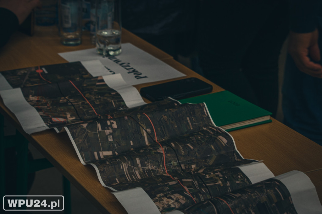 Konsultacje społeczne Kolej +