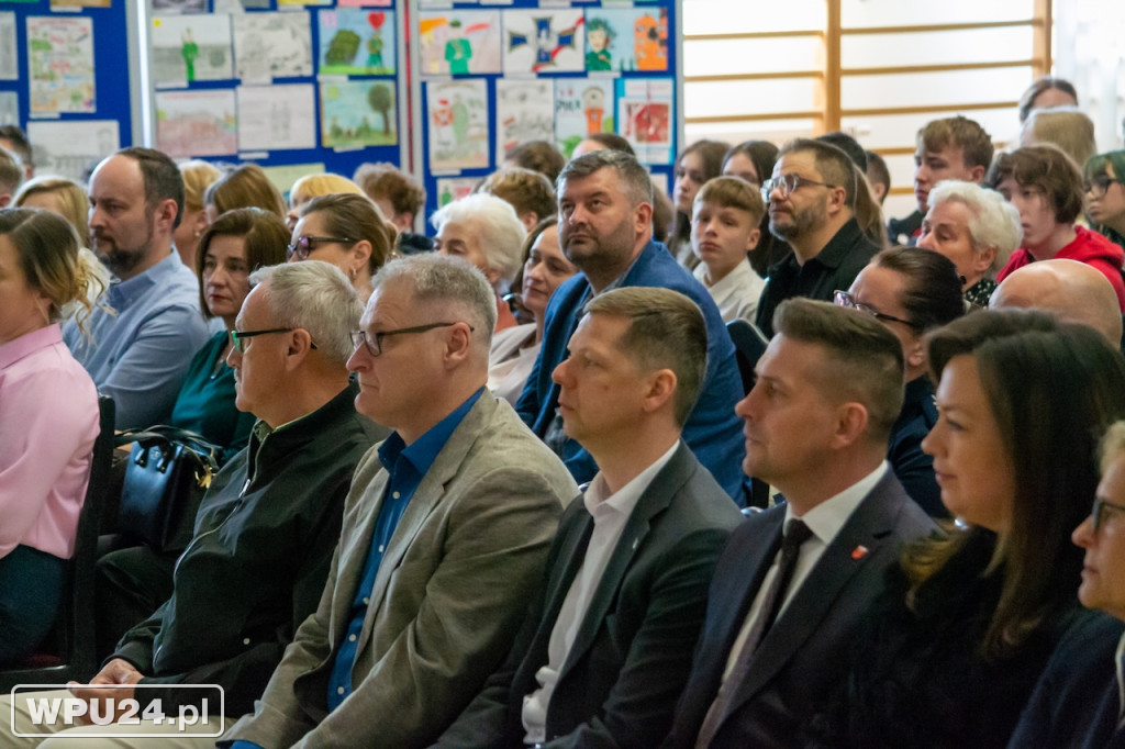 Na renowację sztandaru 13. Pułku Piechoty