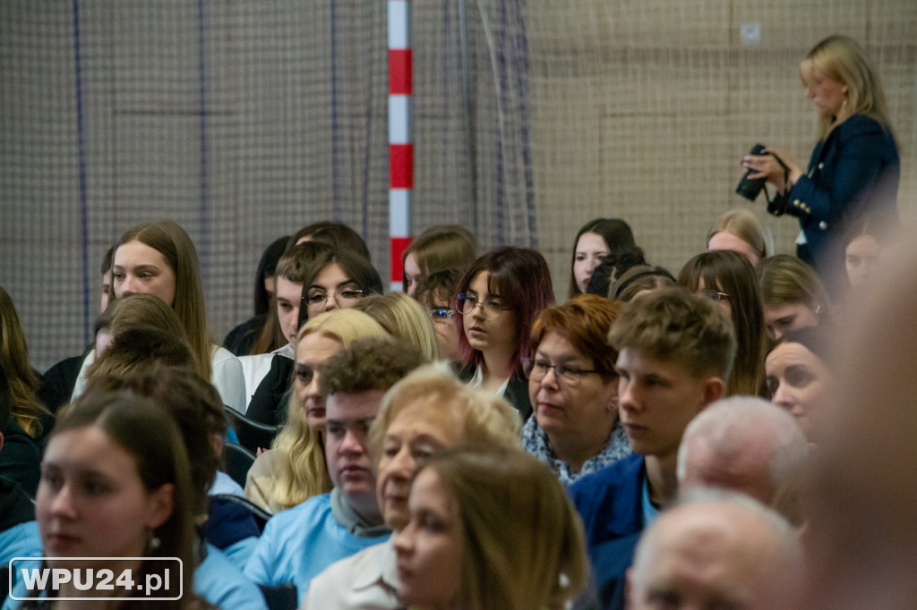 Na renowację sztandaru 13. Pułku Piechoty