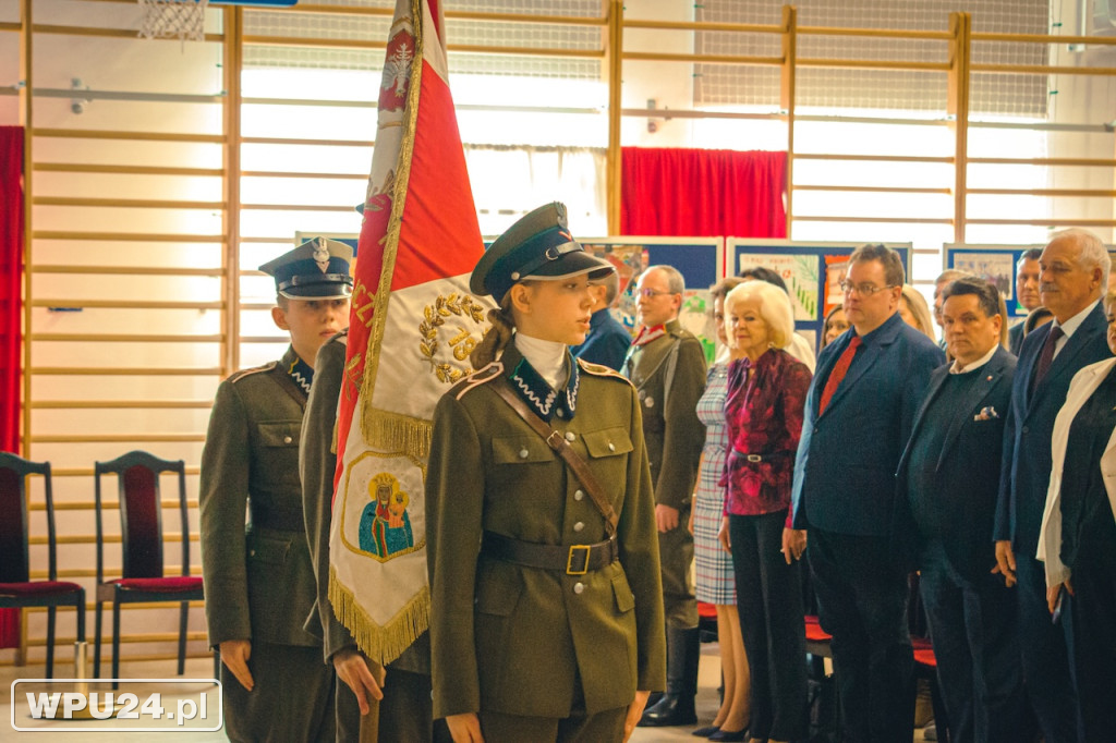 Na renowację sztandaru 13. Pułku Piechoty