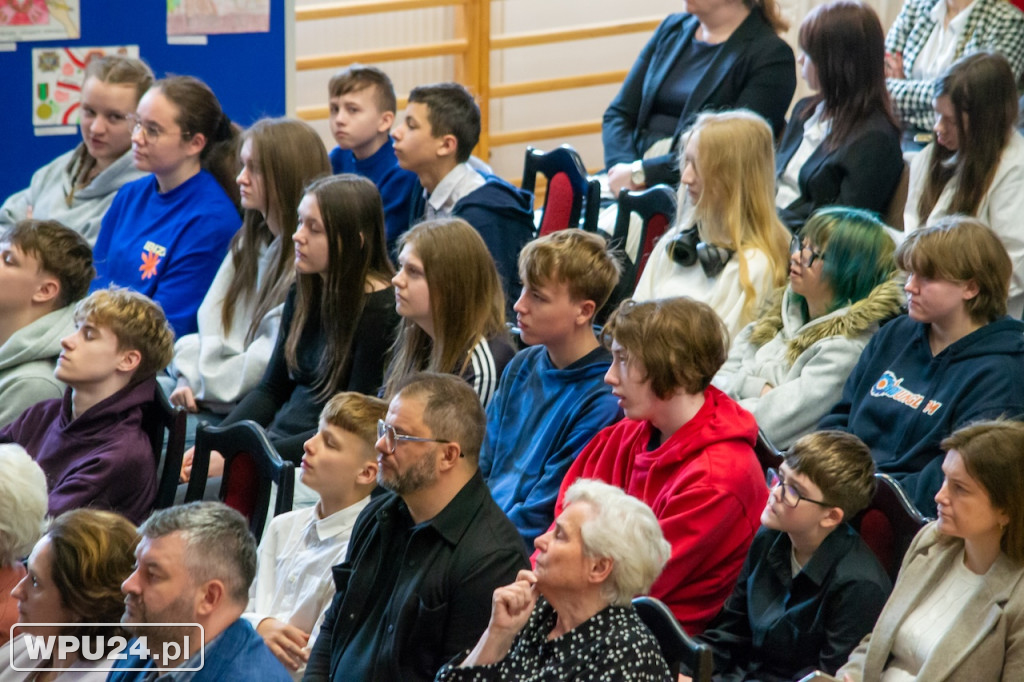 Na renowację sztandaru 13. Pułku Piechoty