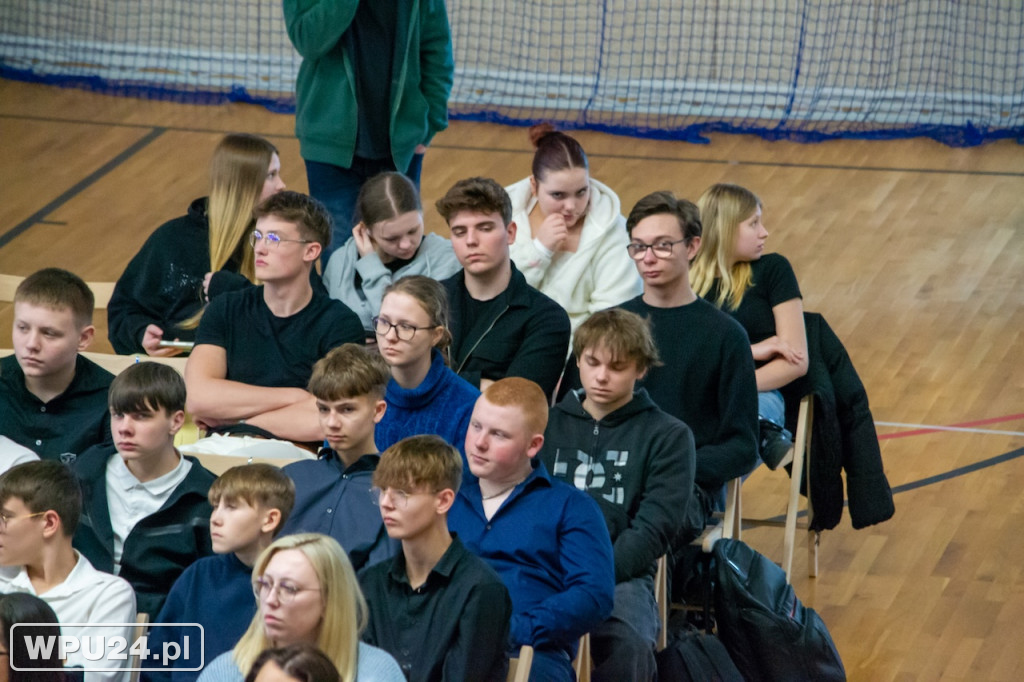 Na renowację sztandaru 13. Pułku Piechoty