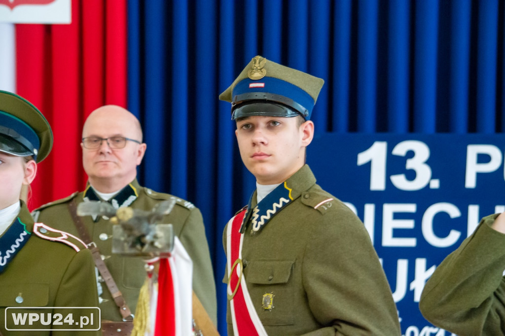 Na renowację sztandaru 13. Pułku Piechoty