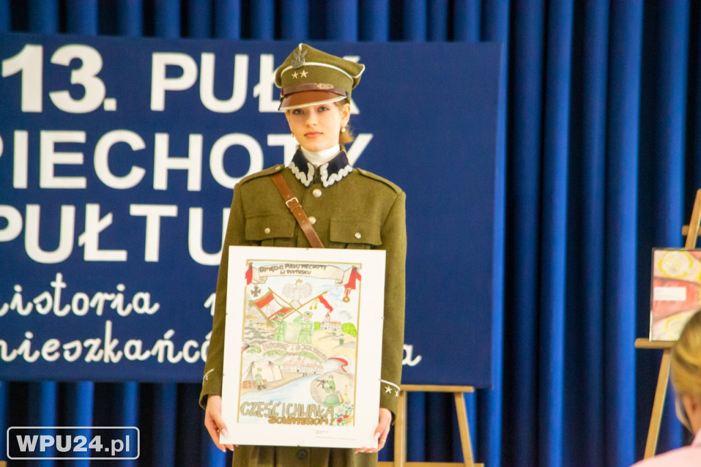 Na renowację sztandaru 13. Pułku Piechoty