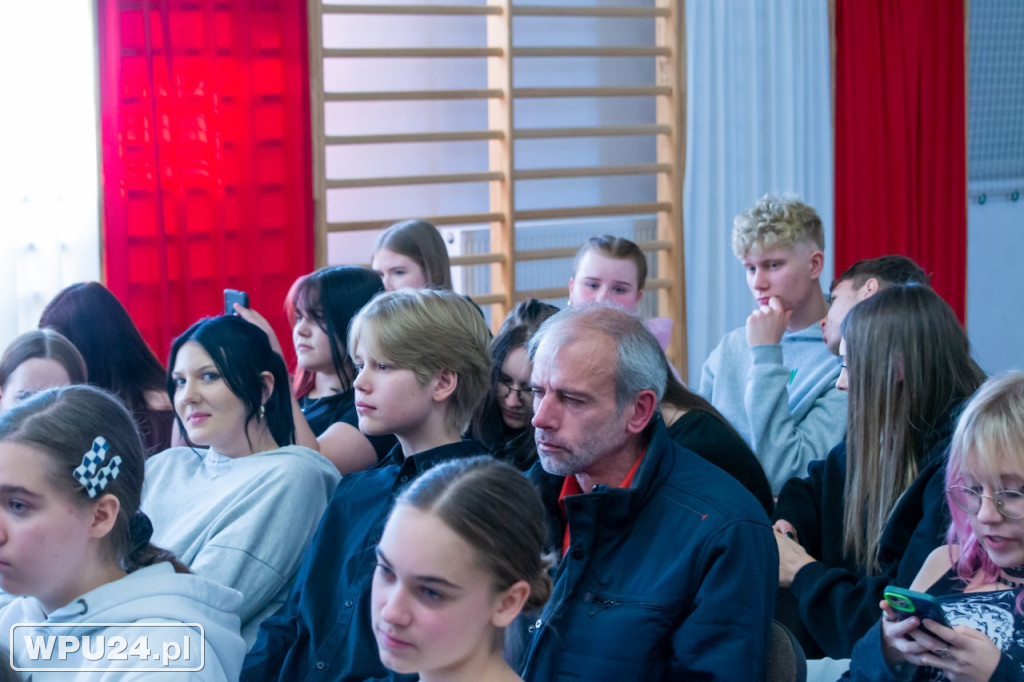 Na renowację sztandaru 13. Pułku Piechoty