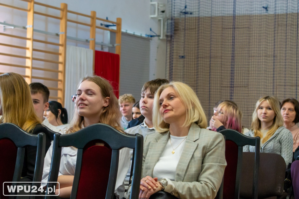 Na renowację sztandaru 13. Pułku Piechoty