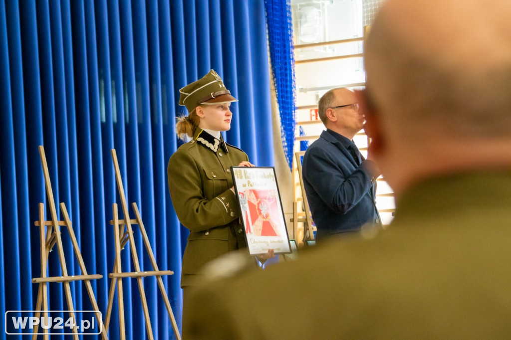 Na renowację sztandaru 13. Pułku Piechoty