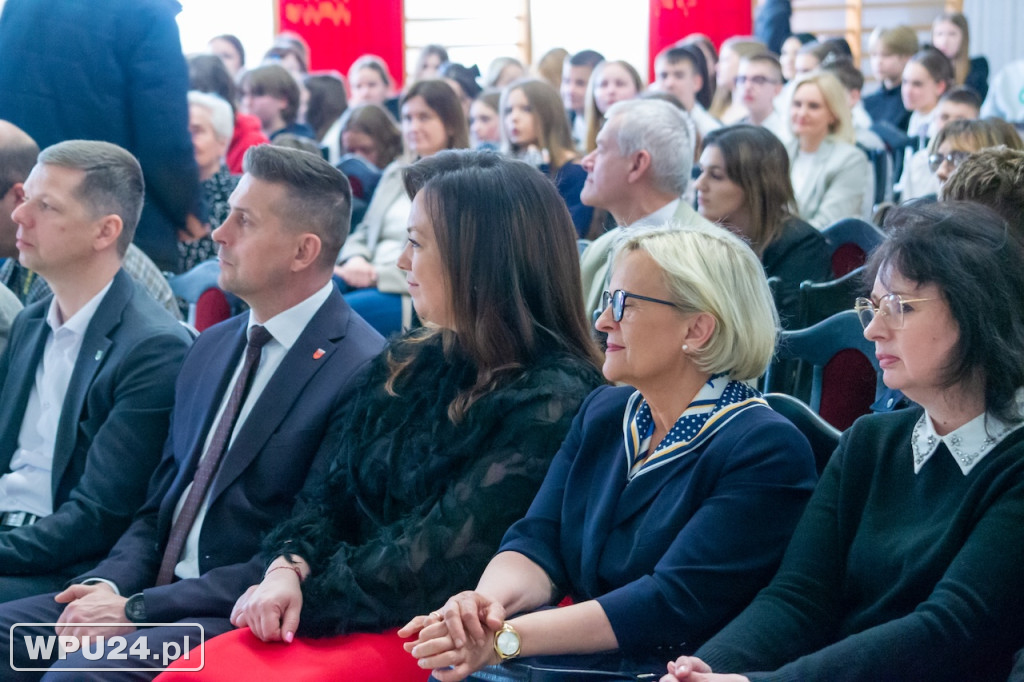 Na renowację sztandaru 13. Pułku Piechoty