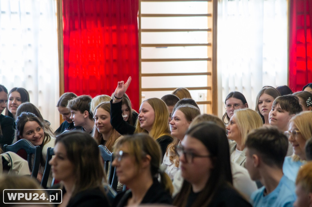 Na renowację sztandaru 13. Pułku Piechoty