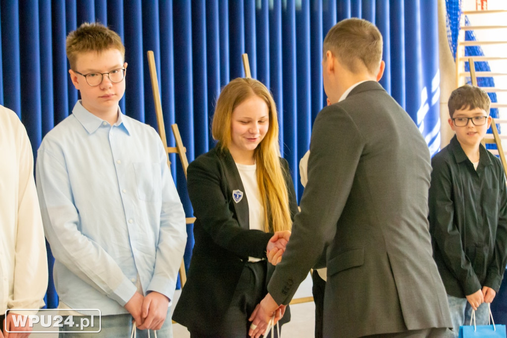 Na renowację sztandaru 13. Pułku Piechoty