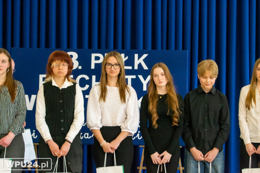 Na renowację sztandaru 13. Pułku Piechoty