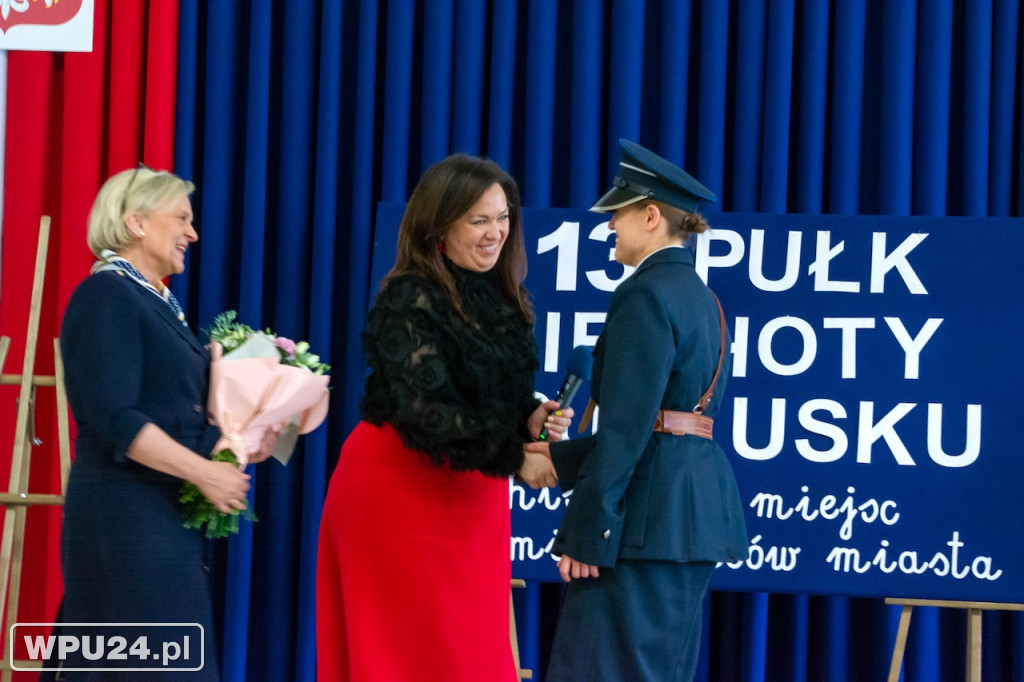 Na renowację sztandaru 13. Pułku Piechoty