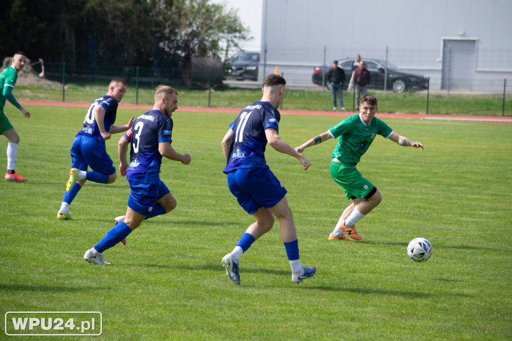Pewna wygrana zawodników Nadnarwianki
