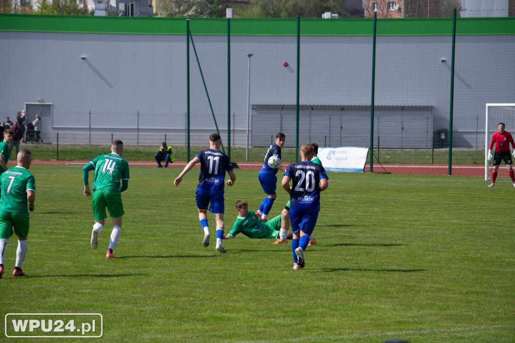 Pewna wygrana zawodników Nadnarwianki