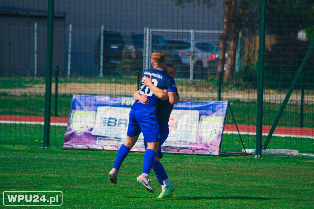Pewna wygrana zawodników Nadnarwianki