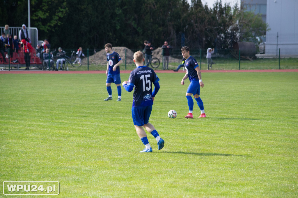 Pewna wygrana zawodników Nadnarwianki