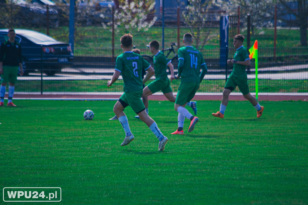 Pewna wygrana zawodników Nadnarwianki