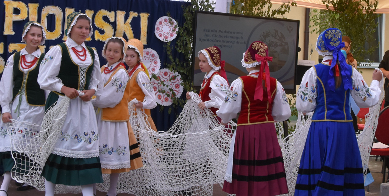 Bursztyn na Kurpiach. Wielkie święto tradycji