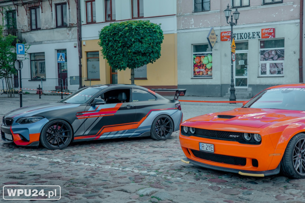 Lamborghini na pułtuskim Rynku