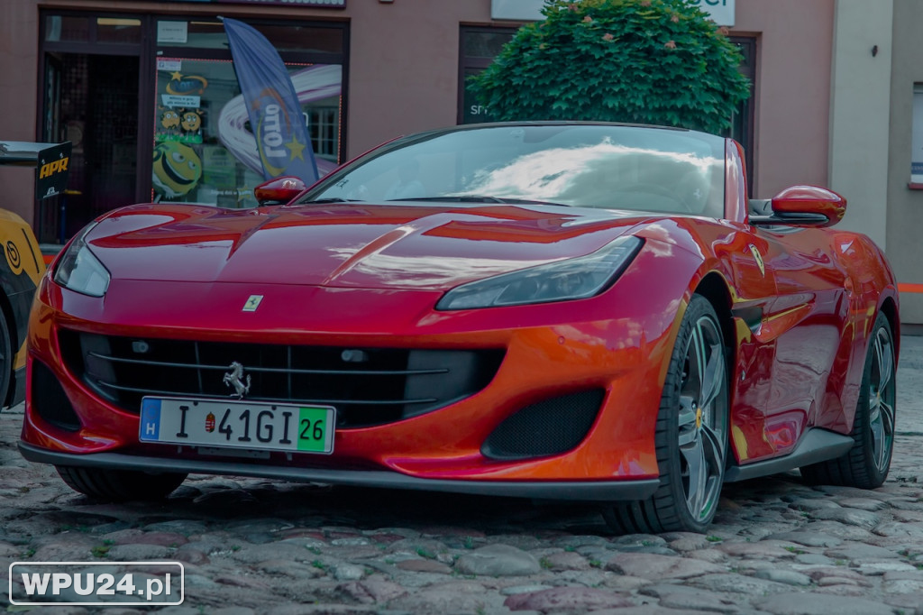 Lamborghini na pułtuskim Rynku