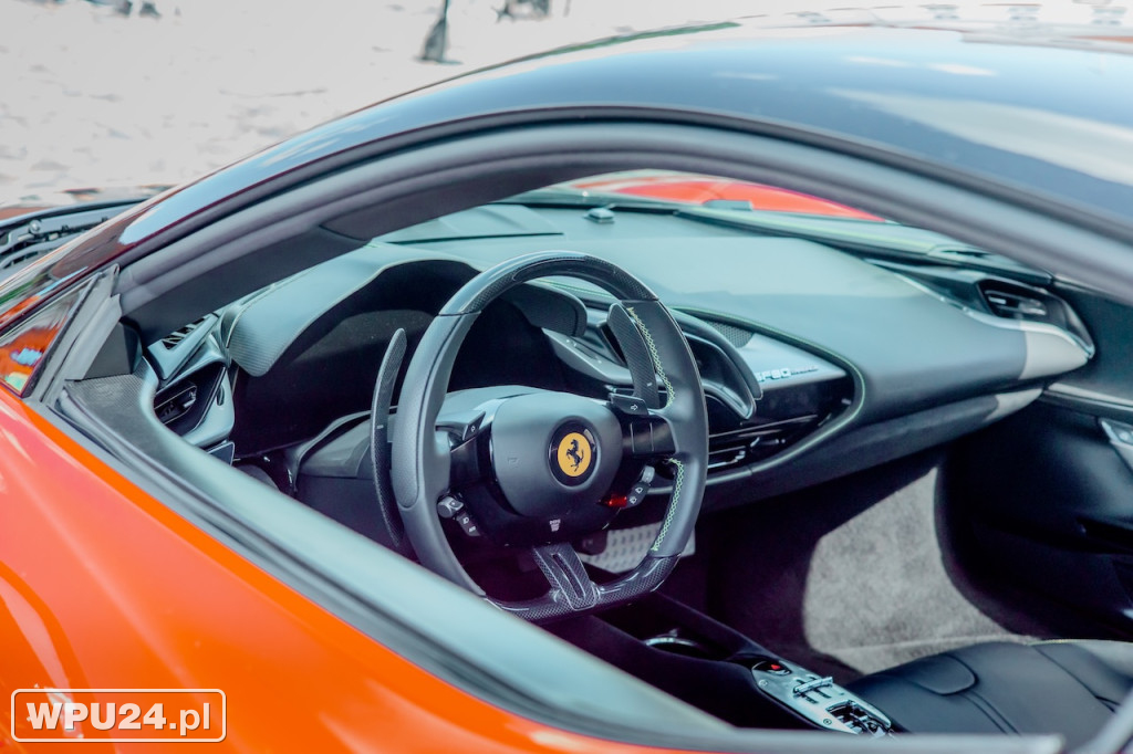 Lamborghini na pułtuskim Rynku