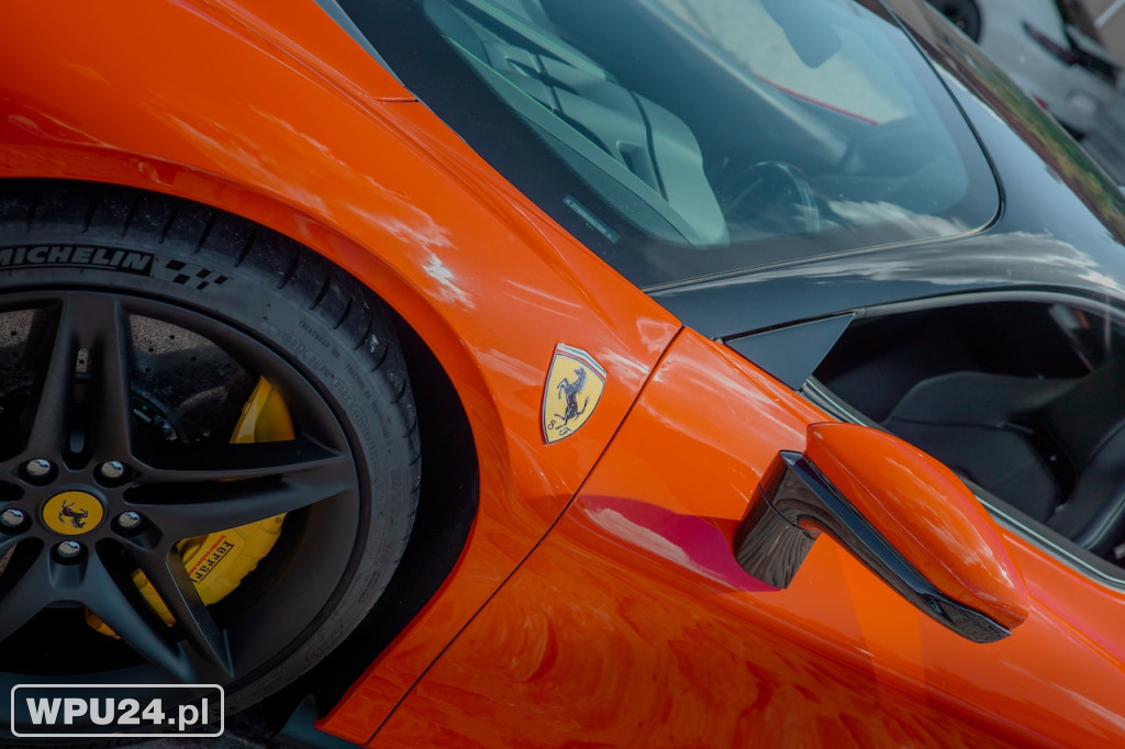 Lamborghini na pułtuskim Rynku