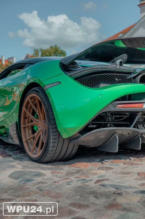 Lamborghini na pułtuskim Rynku