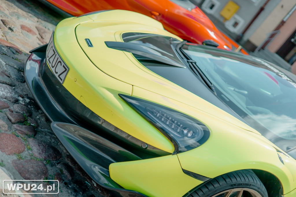 Lamborghini na pułtuskim Rynku