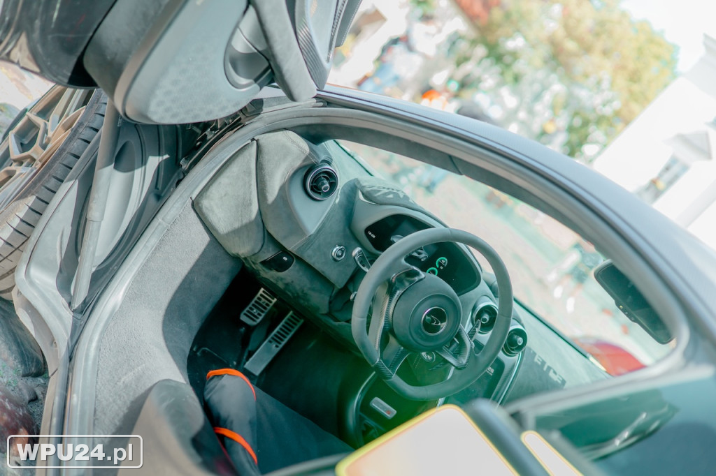 Lamborghini na pułtuskim Rynku