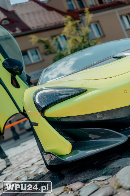Lamborghini na pułtuskim Rynku
