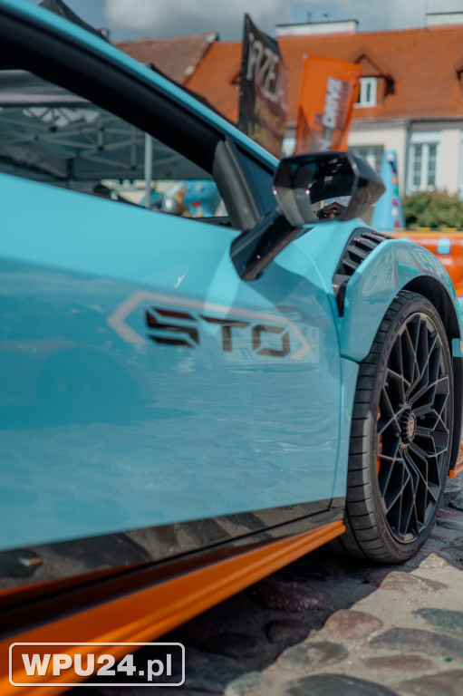 Lamborghini na pułtuskim Rynku