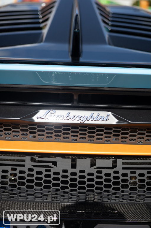 Lamborghini na pułtuskim Rynku