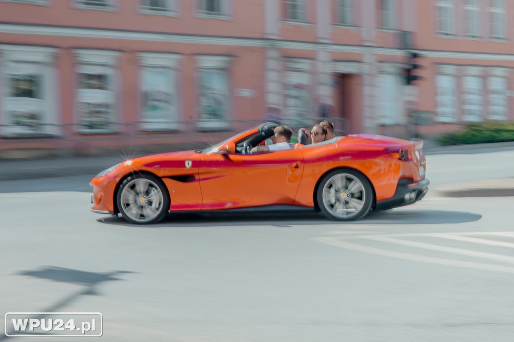 Lamborghini na pułtuskim Rynku