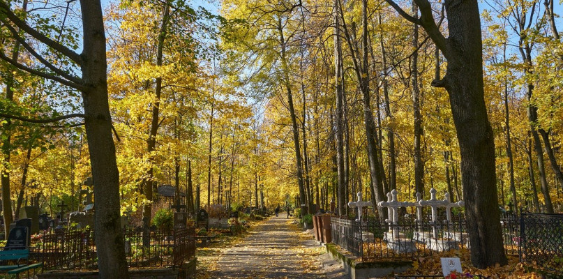 Na cmentarzach dekanatu pułtuskiego 1 listopada odprawiane są Msze ś. także na cmentarzach