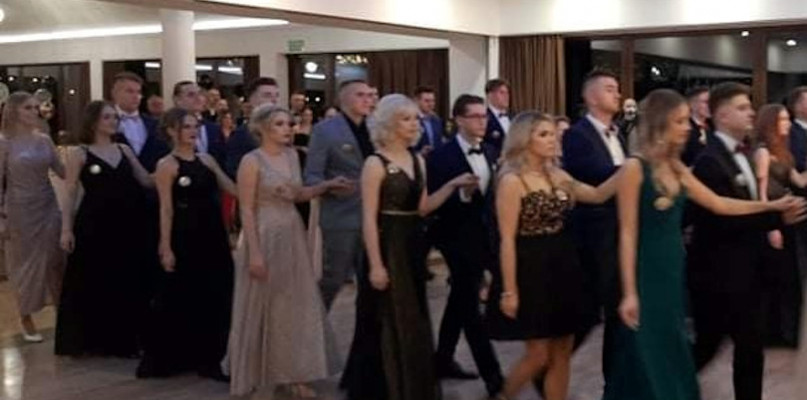 Rada Rodziców Bal Maturzystów zorganizowała 15 stycznia w Bobrowym Dworze.