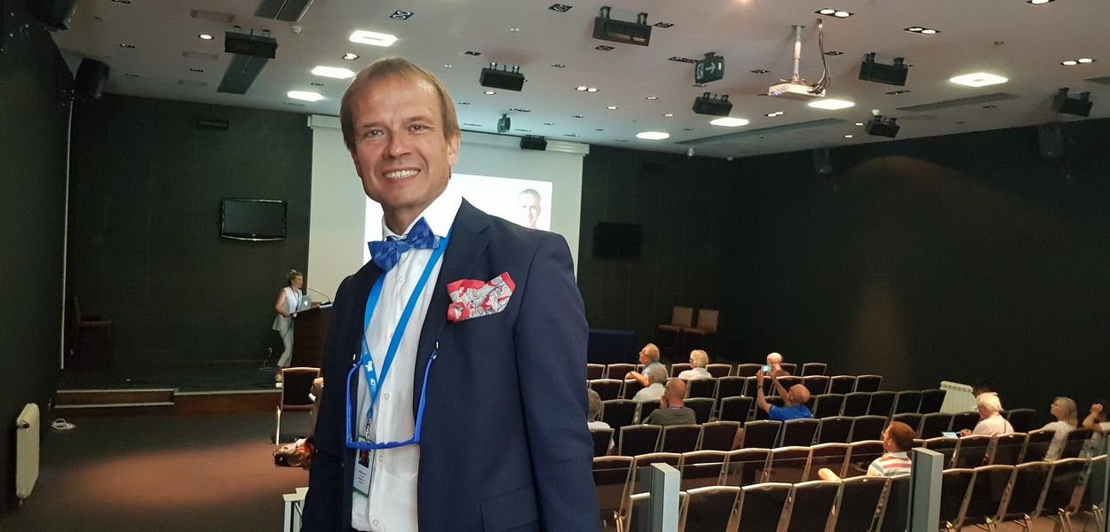 Doktor habilitowany nauk medycznych Robert Gajda - profesor Uniwersytetu Humanistyczno-Przyrodniczego im. Jana Długosza w Częstochowie
