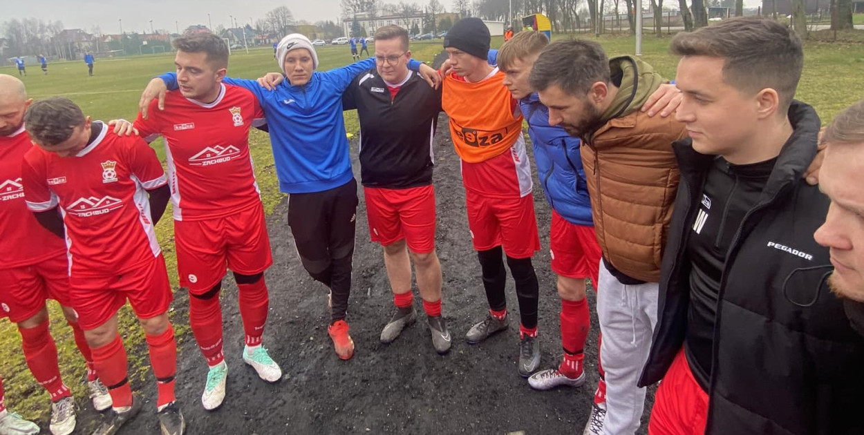 KS Pniewo 2004 już na zielonej murawie