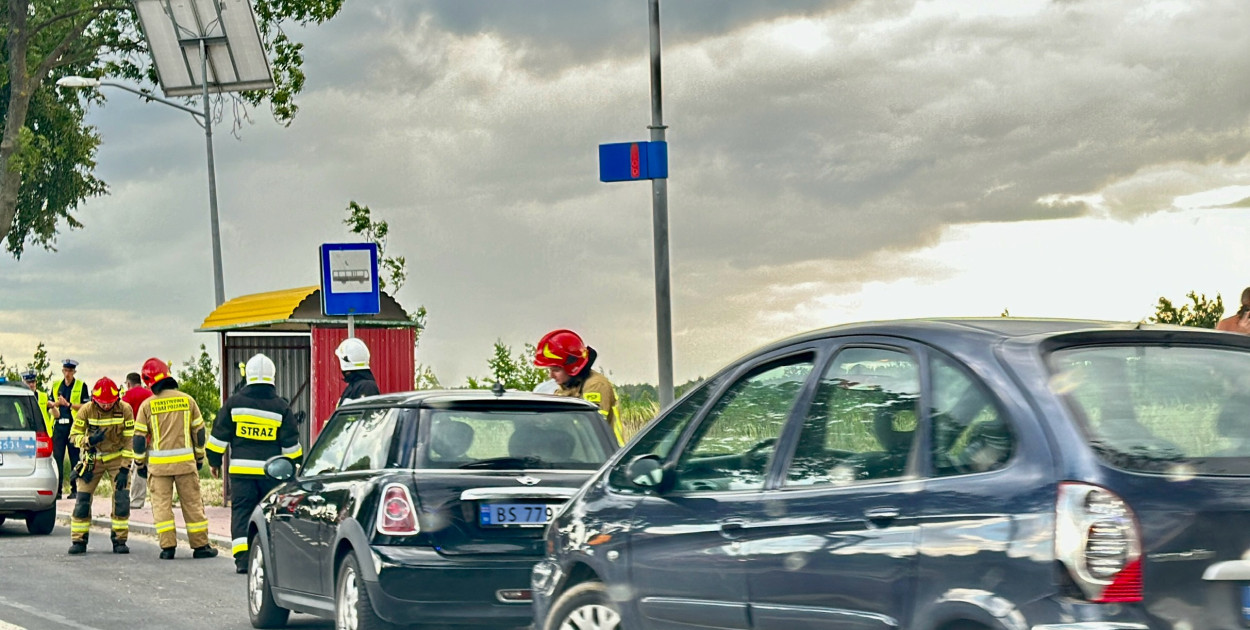 Wypadek na DK61. Jedna osoba poszkodowana