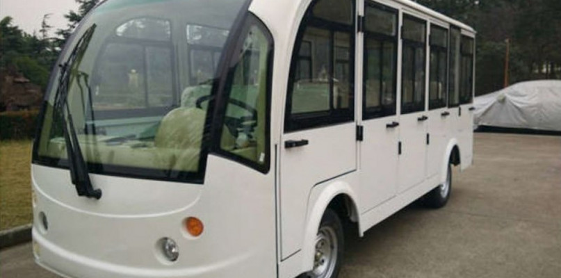 Taki busik, nowy, kosztuje ok. 70 tys. zł