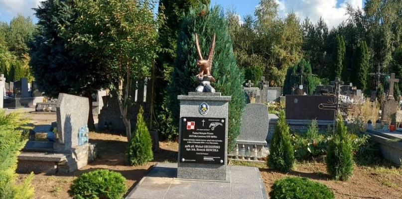 W piątek, 29 października na pokrzywnickim cmentarzu pojawił się nowy pomnik.