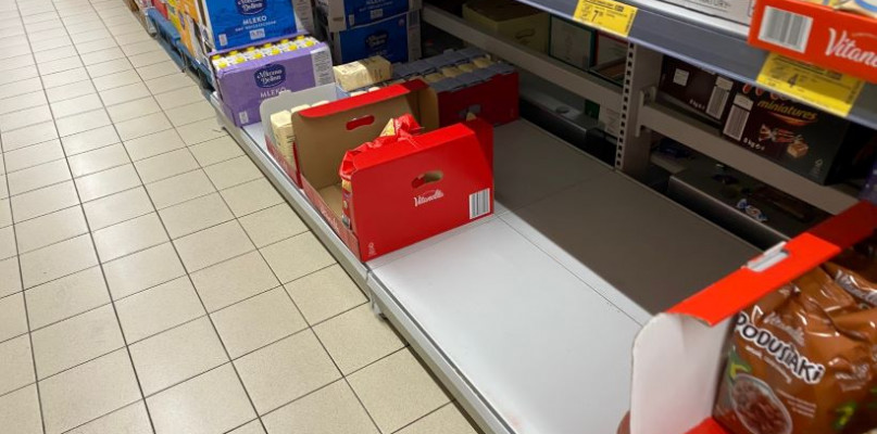 W pułtuskich marketach coraz częściej widzimy puste półki