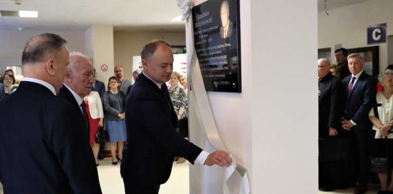 Tablicę odsłonił też sam Stanisław Korzeniewski