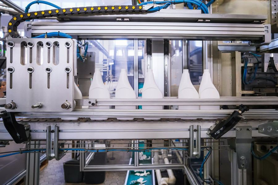 Automatyczna linia produkcyjna do etykietowania i znakowania towarów